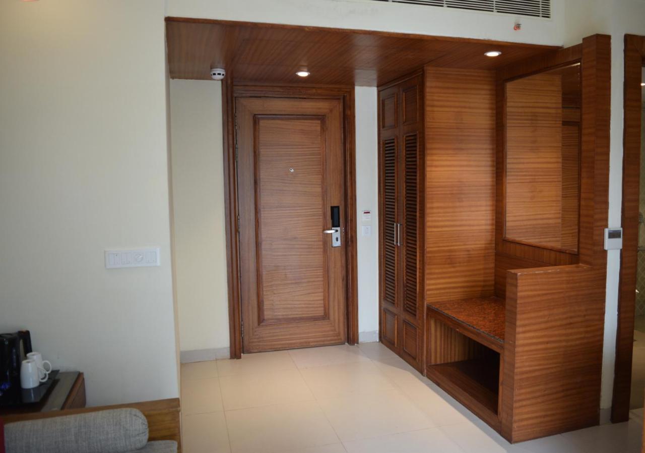 Sea Breeze Max Resort & Spa Madgaon Εξωτερικό φωτογραφία