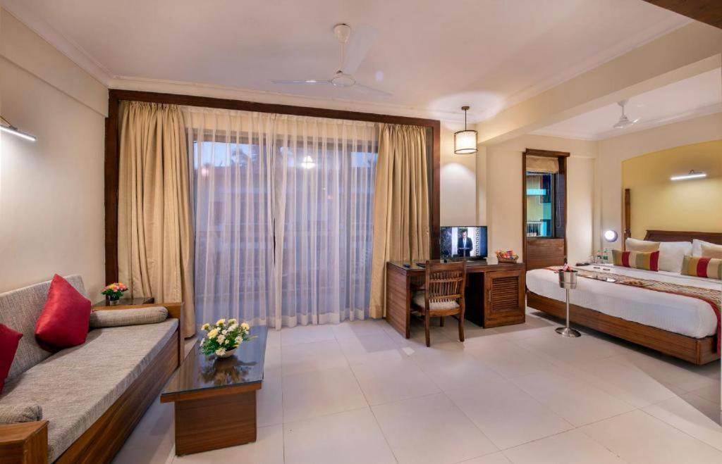 Sea Breeze Max Resort & Spa Madgaon Εξωτερικό φωτογραφία