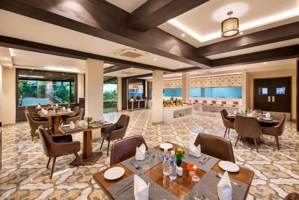 Sea Breeze Max Resort & Spa Madgaon Εξωτερικό φωτογραφία